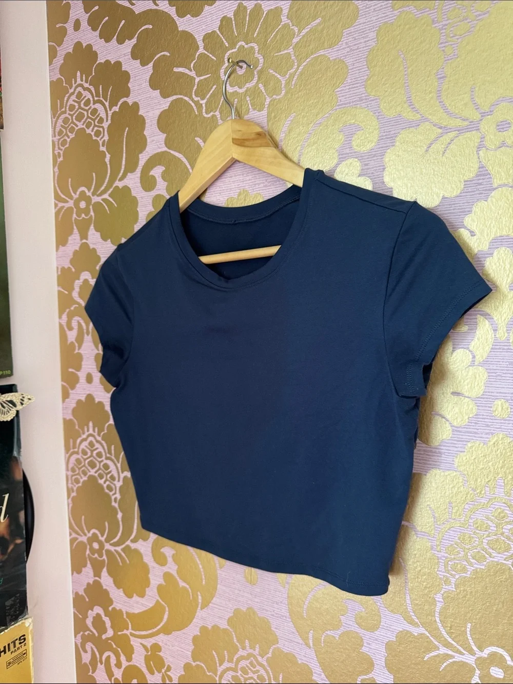 ALO Yoga Navy Short Sleeve Crop Top